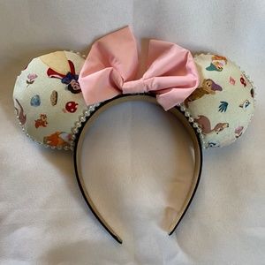 NWT Handmade Disney Snow White and the Seven Dwarves Minnie Mouse Ears Headband!